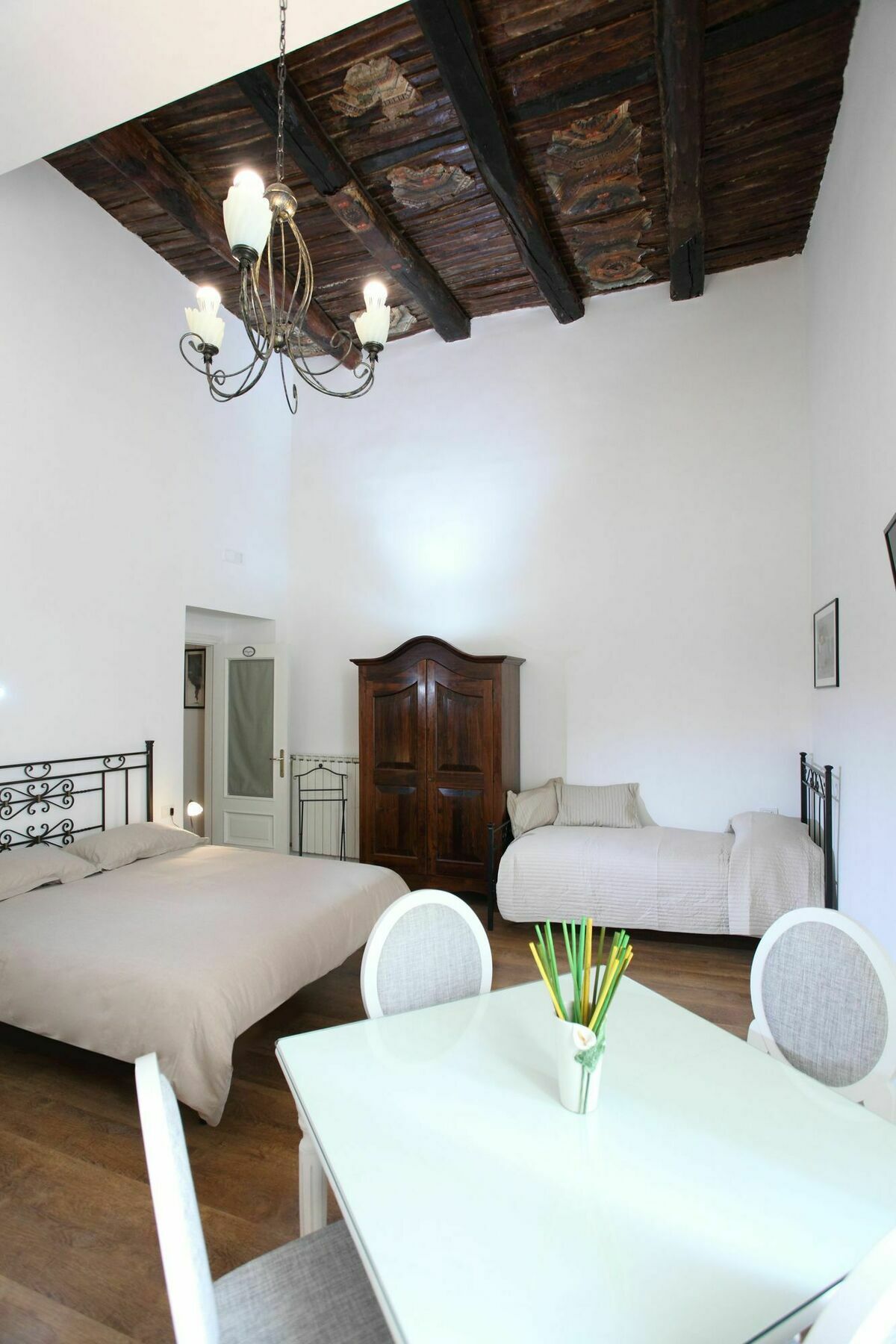 Napolipietrasanta Hotel