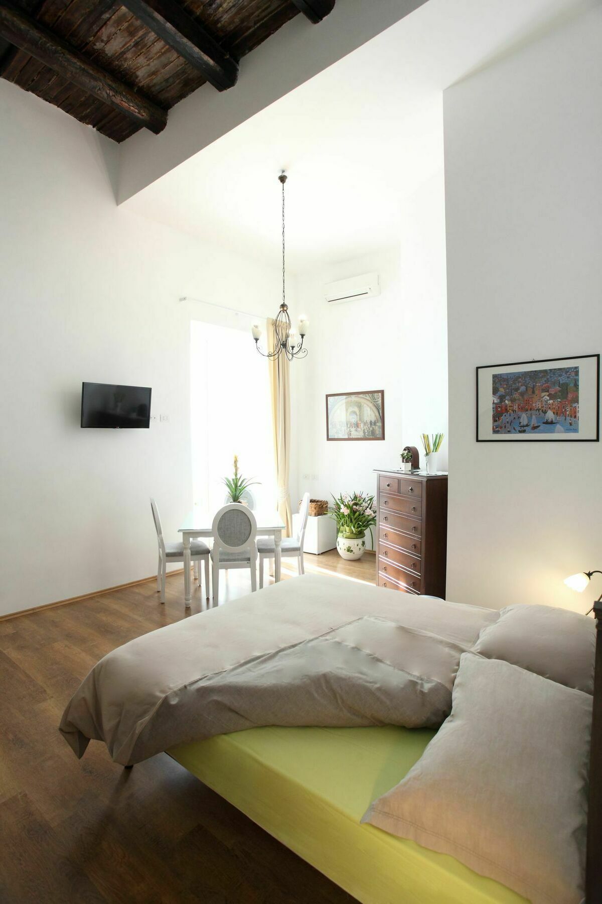 Napolipietrasanta Hotel